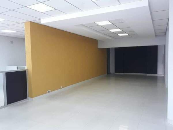Local comercial en Villa Morra, Asunción - foto 3