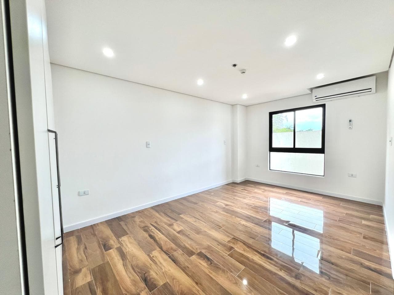 Dúplex en Los Laureles, Asunción - foto 9
