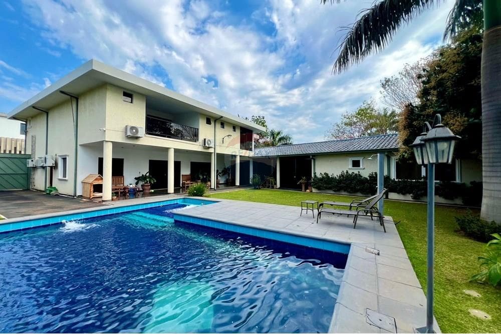 Casa en Luque, Central - foto 4