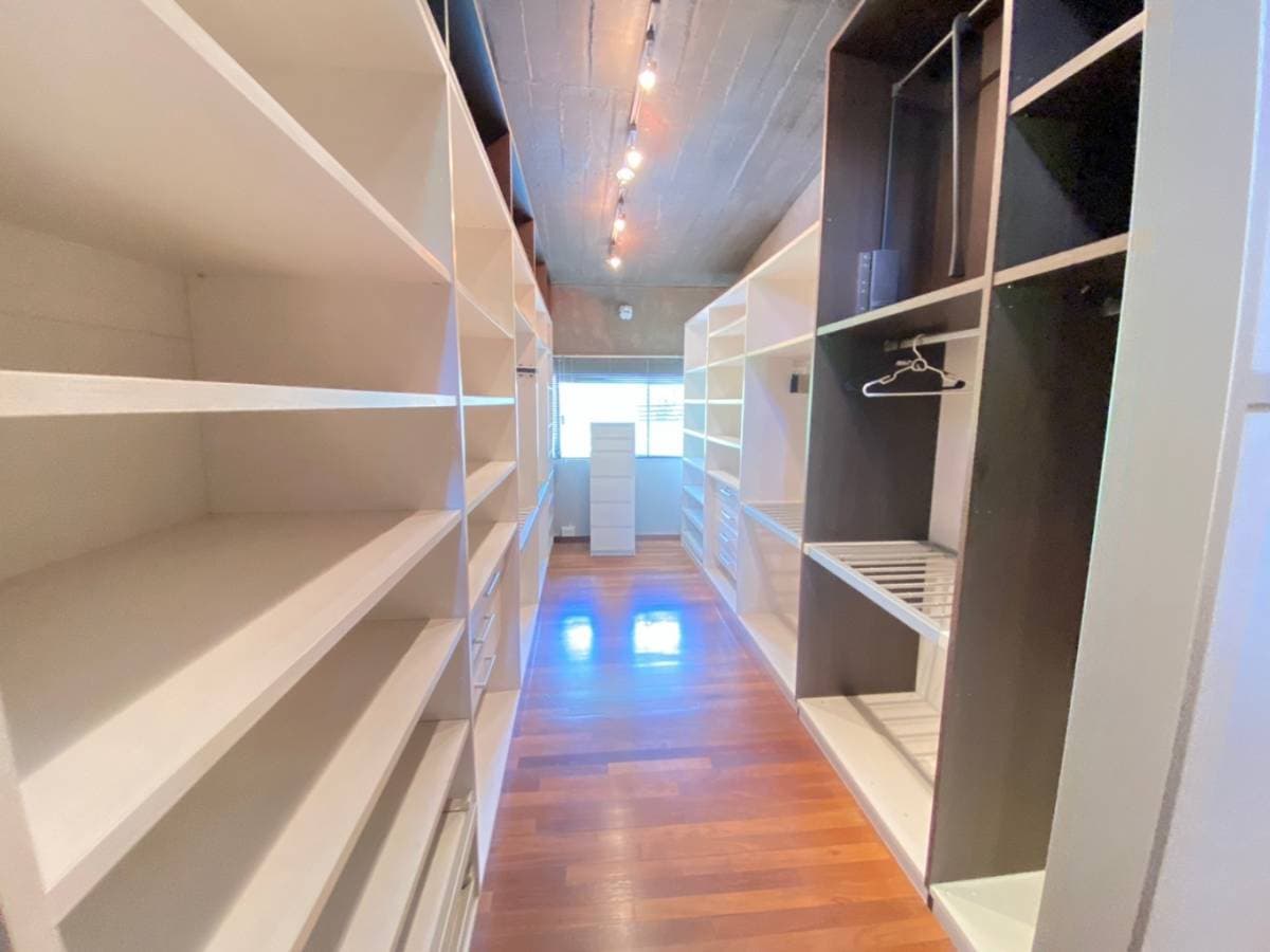 Casa en Salvador Dentice c/ Cesar Lopez Moreira - foto 6