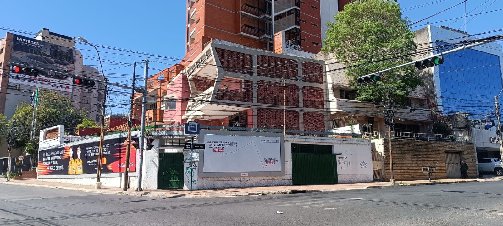 Casa en Avenida Perú & Avenida España