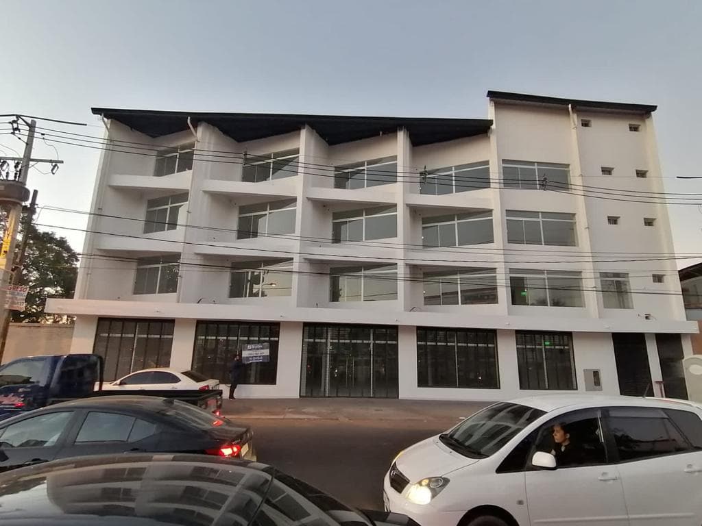 Local comercial en Avenida Eusebio Ayala
