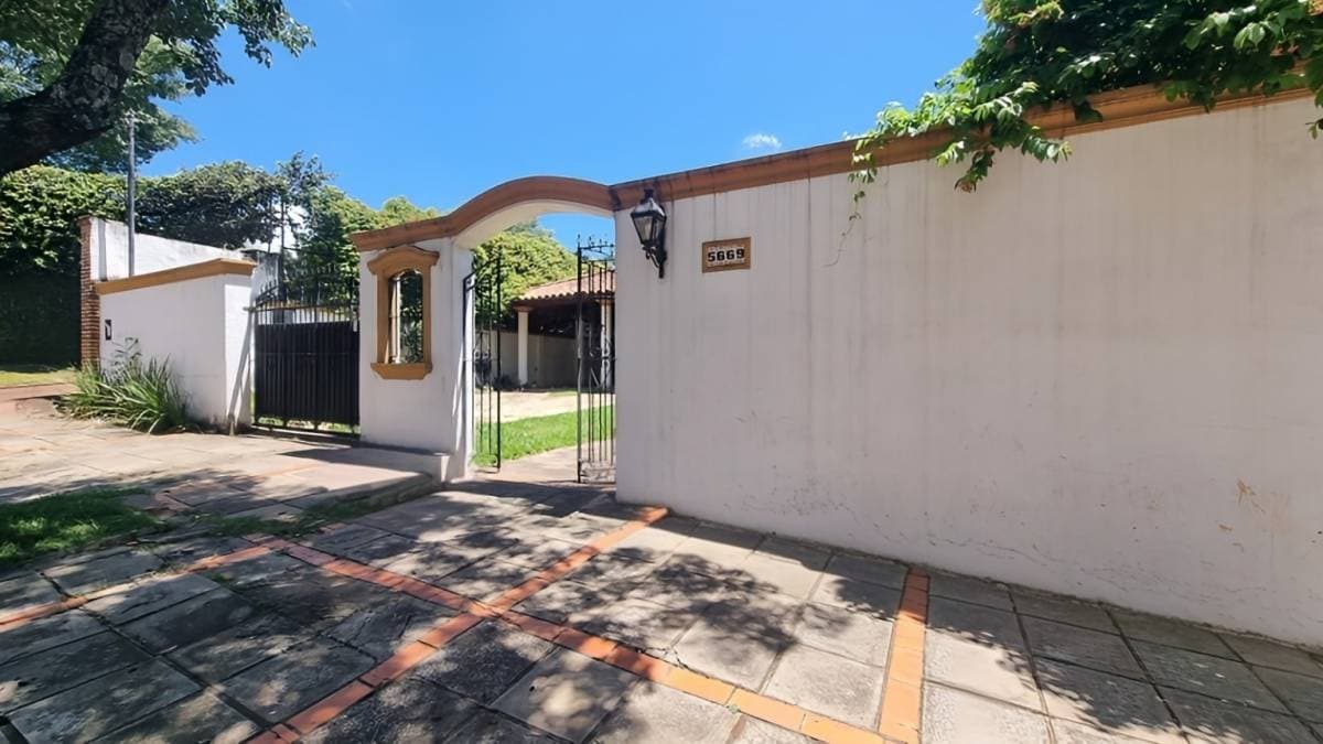 Casa en Isaac Kostianovsky 5669