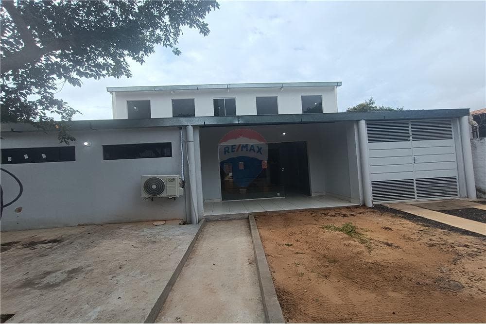 Local comercial en Eduardo Gómez - foto 4