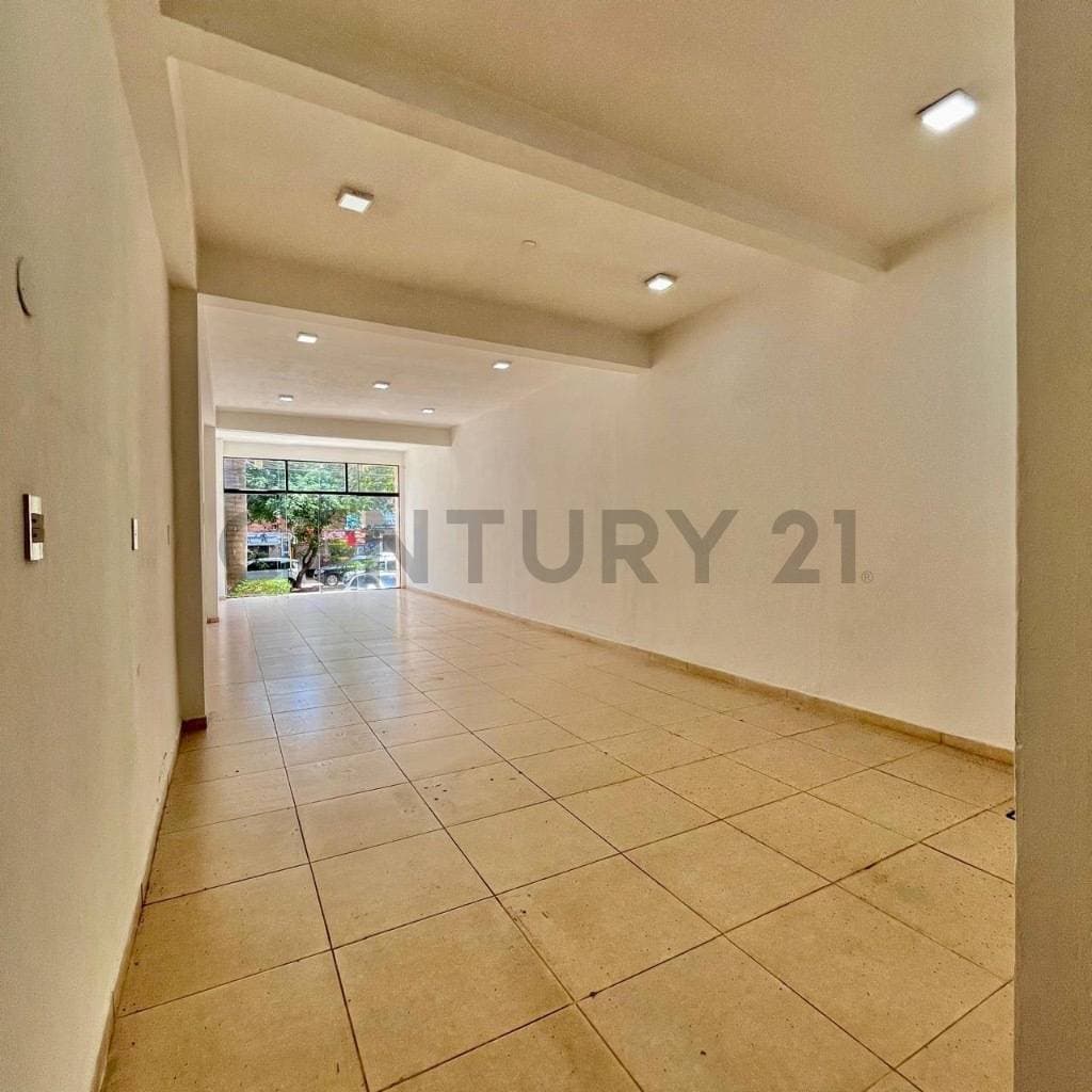 Local comercial en Mariscal lopez - foto 4