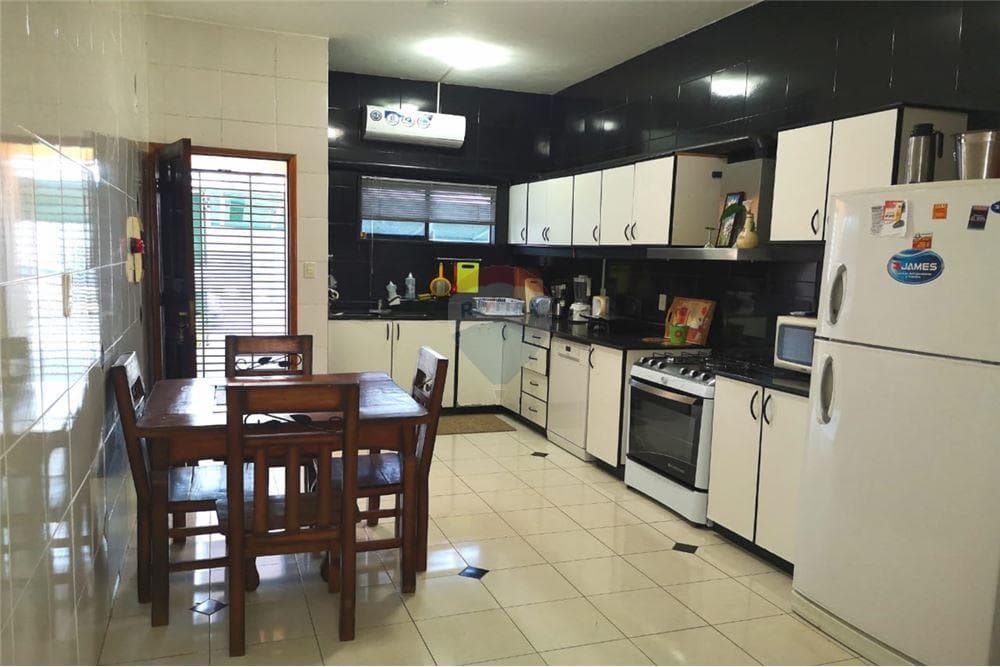 Casa en Las Carmelitas, Asunción - foto 6