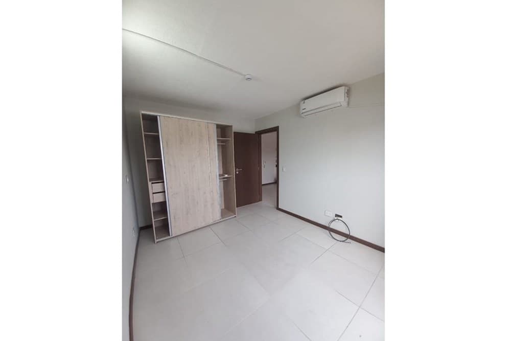 Departamento en Ykua Karanday - foto 4