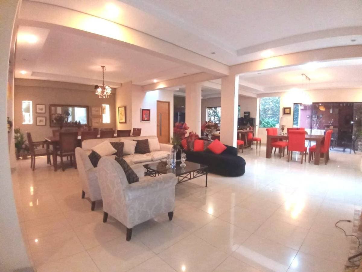 Local comercial en Bertoni casi Malutin 1159 - foto 3