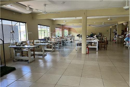 Local comercial en Ñemby, Central - foto 2
