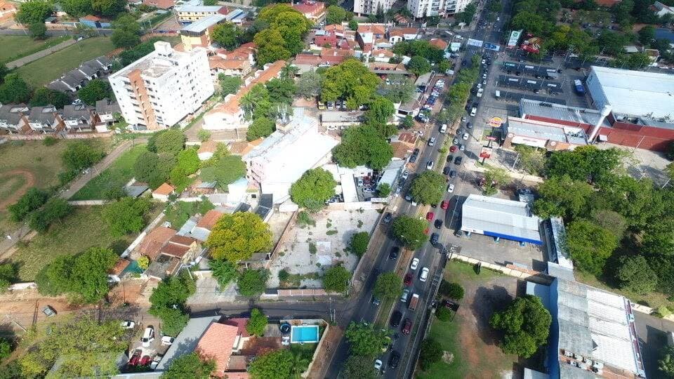 Terreno en Avda mariscal Lopez esquina Coronel Silvio Garay - foto 4