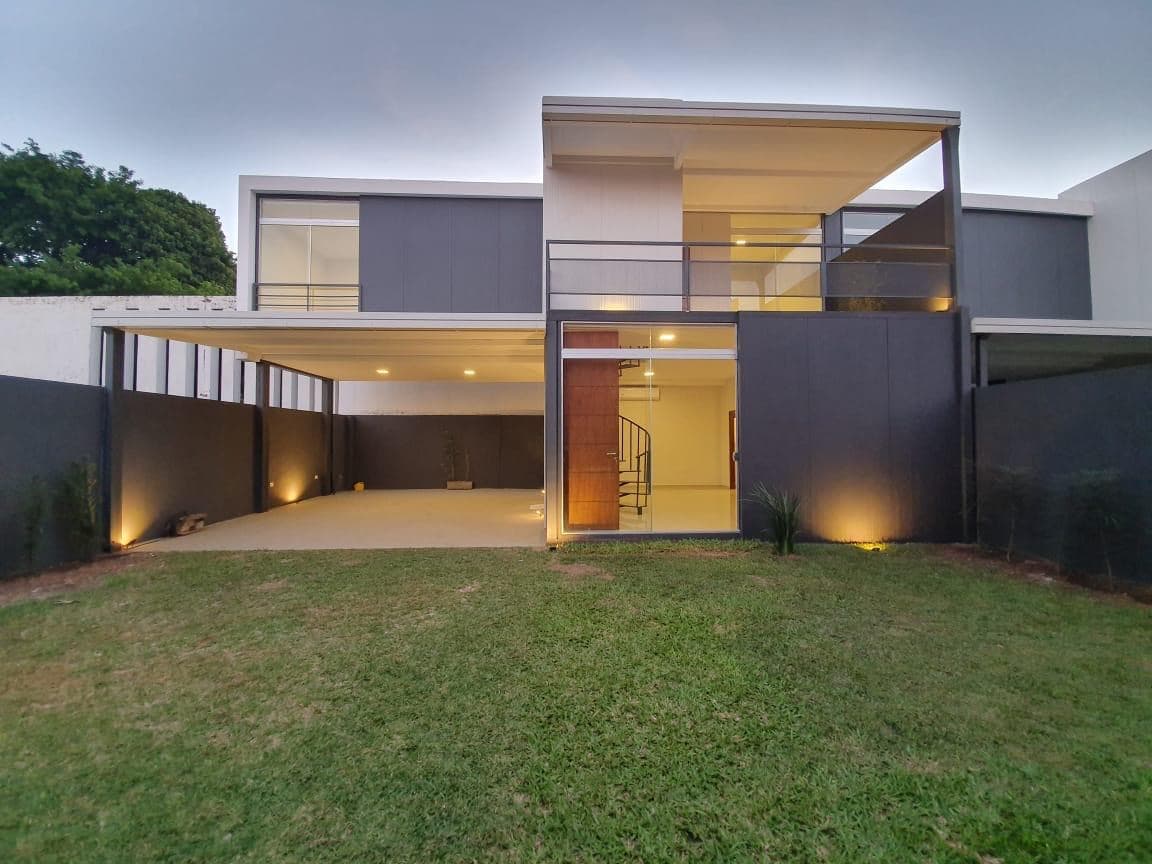 Dúplex en Mburucuyá, Asunción - foto 7