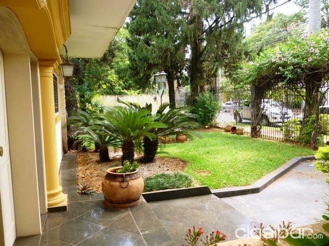 Casa en LOS LAURELES, Asunción
