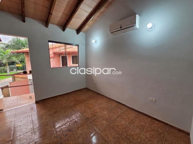 Dúplex en Laurelty, Luque - foto 9